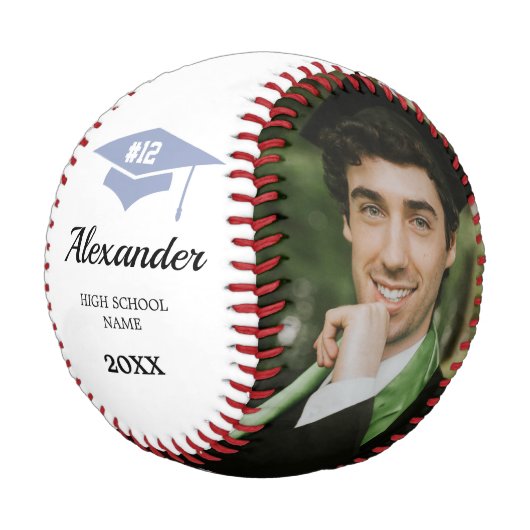 Absolvent der Hochschule für Baseballspieler Baseball (Schrägansicht)