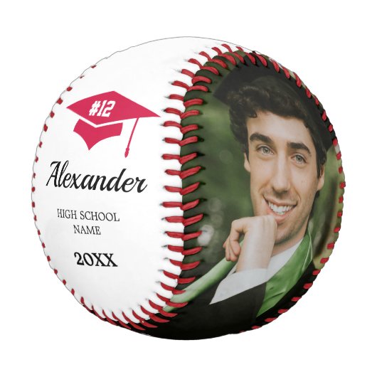 Absolvent der Hochschule für Baseballspieler Baseball (Schrägansicht)