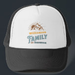 Abstimmung der Familienferien für benutzerdefinier Truckerkappe<br><div class="desc">Feiern Sie stilvoll die Sommerabenteuer Ihrer Familie mit unseren Custom Summer Family Vacation Matching Hüten. Diese personalisierten Hüte eignen sich ideal für Bergretreats, Camping- und Familienausflüge und sorgen für ein harmonisches Zusammenspiel aller Wiedersehen. Sie sind für Komfort und unvergessliche Momente konzipiert und sind der ideale Weg, um die einzigartige Bindung...</div>