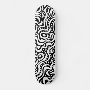 Abstract 041211v1 - Weiß auf Schwarz Skateboard