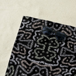 Abstract Arrow Grunge Pattern And Soft Pastels Strandtuch