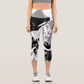 Abstract Black White Gray Capri Leggings (Vorderseite)