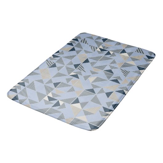 Abstract Blue Grey Geometric Pattern Badematte (Schrägansicht)