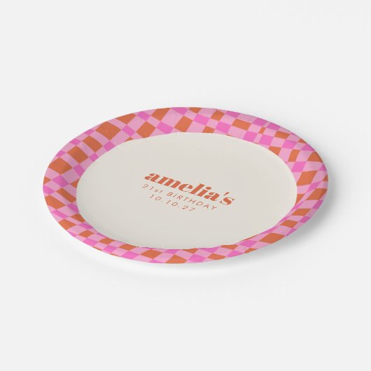 Abstract Checker Pink Orange Custom 21st Birthday Pappteller (Schrägansicht)