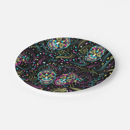 Abstract Colorful Spooky Skulls Halloween Pappteller (Schrägansicht)
