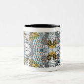 Abstract design with flowers and bees mug theme zweifarbige tasse (Mittel)