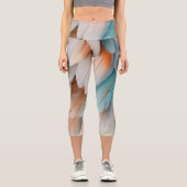Abstract Feather Flow – Soft Elegance Capri Leggings (Vorderseite)