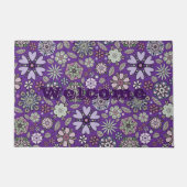 Abstract Floral Pattern In Black & Green On White Fußmatte (Vorderseite)