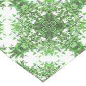 Abstract Floral Pattern In Black & Green On White Kurzer Tischläufer (Ecke)