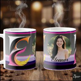 Abstract Fluid Letter E Neon Feather Kaffeetasse