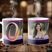 Abstract Fluid Letter O Neon Feather Kaffeetasse