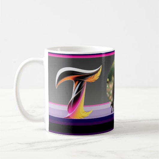 Abstract Fluid Letter T Neon Feather Kaffeetasse (Links)