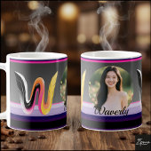 Abstract Fluid Letter W Neon Feather Kaffeetasse