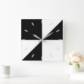 Abstract Geometrical Shapes on Black and White Quadratische Wanduhr (Zuhause)