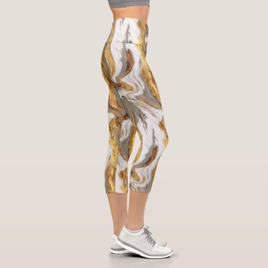 Abstract Gray Marble Texture with Flowing Gold Capri Leggings (Rechts)