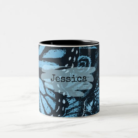 Abstract Grunge Blue Butterfly Art Personalised Zweifarbige Tasse (Mittel)