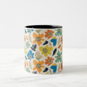 Abstract Hand-Drawn Boho Floral Pattern Zweifarbige Tasse (Mittel)