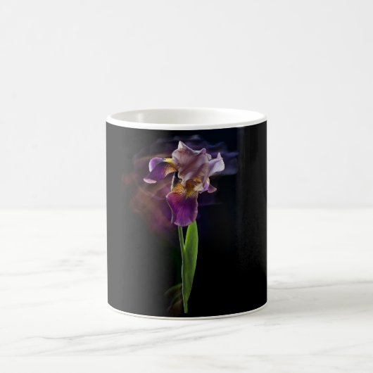 Abstract Iris Flower – Elegant Floral Art Kaffeetasse (Mittel)