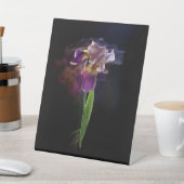 Abstract Iris Flower – Elegant Floral Art Sockelschild (In SItu)