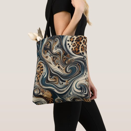 Abstract Leopard Print Swirl Tasche (Von Nahem)
