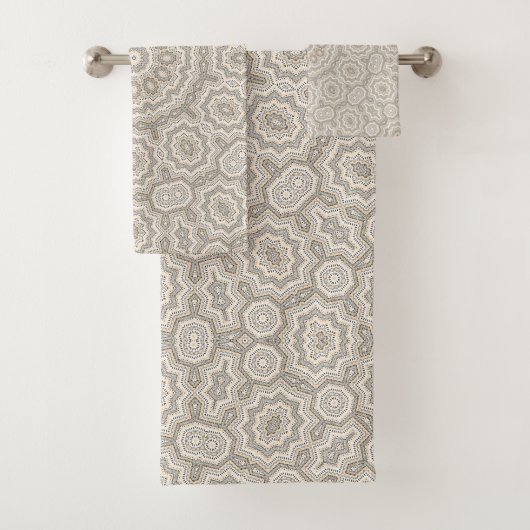 Abstract modern mosaic kaleidoscopic tile pattern badhandtuch set (Insitu)
