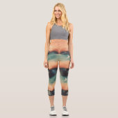 Abstract Nature: Minimalist Lotus & Bird Design Capri Leggings (Vorderseite)