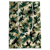 Abstract Woodland Camouflage Pattern Green and Tan Mittlere Geschenktüte (Rückseite)