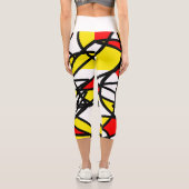 Abstrakt Art Red Yellow Schwarz-weiß Minimal Capri Leggings (Rückseite)