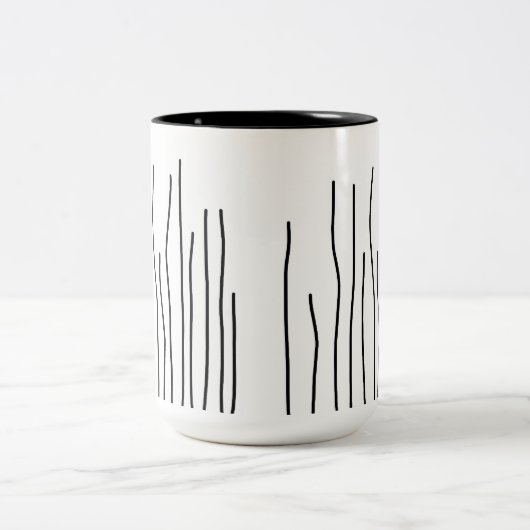 Abstrakt Art Schwarz-weiß Lines Minimalismus Zweifarbige Tasse (Mittel)