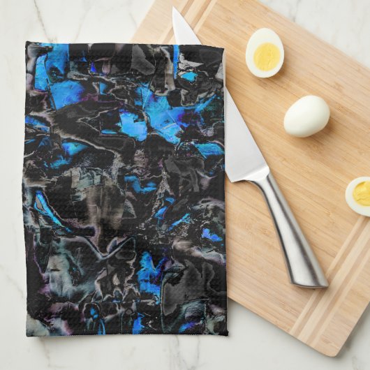 Abstrakt aussehende Fledermausflüge über türkisfar Geschirrtuch (Viertel Falte)