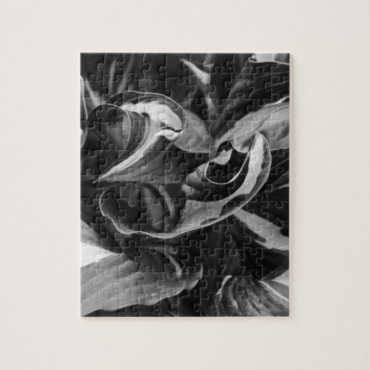 Abstrakt Black and White Curly Hosta Blätter Puzzle (Vertikal)