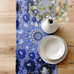 Abstrakt Blue Ombre Fraktal Bubbles Kurzer Tischläufer