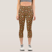 Abstrakt-braune und orange Federn Design Capri Leggings (Vorderseite)