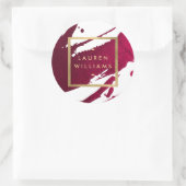 Abstrakt Deep Ruby Red Brushstrikes Runder Aufkleber (Tasche)