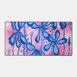 Abstrakt eingefärbte Blume Rosa Blau Schreibtischunterlage