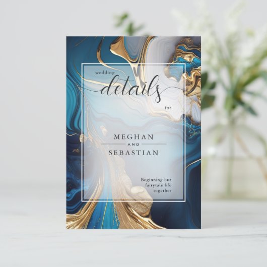Abstrakt flüssiges Gold auf blauem Marmor Begleitkarte (Stehend Vorderseite)