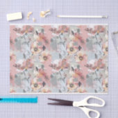 Abstrakt gestrichene Blütenpinke und graues Muster Seidenpapier (Handwerk)