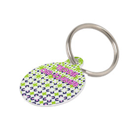 Abstrakt grünes Lila spielerisches geometrisches D Haustiermarke