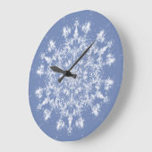 Abstrakt Lacy Fraktal Snowflake auf blauem Hinterg Große Wanduhr (Winkel)