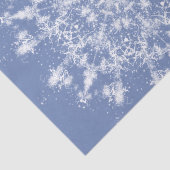 Abstrakt Lacy Fraktal Snowflake auf blauem Hinterg Seidenpapier (Ausschnitt)
