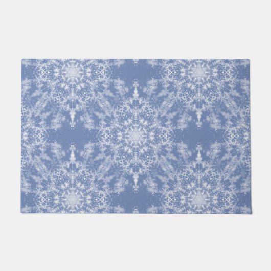 Abstrakt Lacy Fraktal Snowflake Pattern auf Blue Fußmatte (Vorderseite)