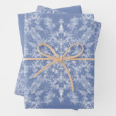Abstrakt Lacy Fraktal Snowflake Pattern auf Blue Geschenkpapier Set (Beispiel)