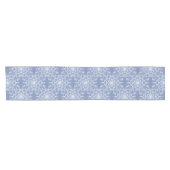 Abstrakt Lacy Fraktal Snowflake Pattern auf Blue Kurzer Tischläufer (Horizontal)