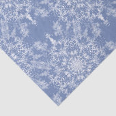 Abstrakt Lacy Fraktal Snowflake Pattern auf Blue Seidenpapier (Ausschnitt)