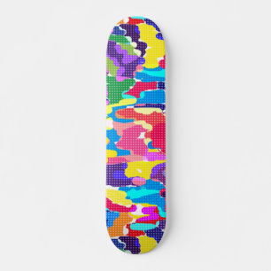 Abstrakt leuchtend mehrfarbig skateboard