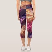 Abstrakt, modern, rosa, goldfarben und Lila Capri Leggings (Rückseite)
