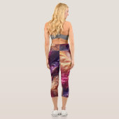Abstrakt, modern, rosa, goldfarben und Lila Capri Leggings (Rückseite)