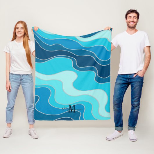 Abstrakt Ocean Blue Waves Monogram Beach Fleecedecke (Beispiel)
