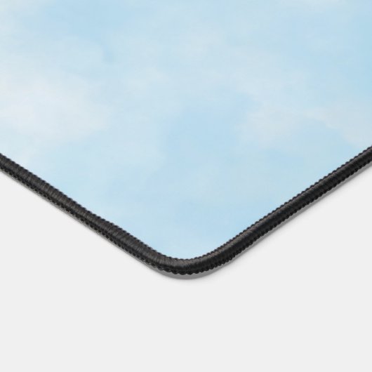 Abstrakt Pastel Blue Sky Clouds personalisieren Schreibtischunterlage (Ecke)
