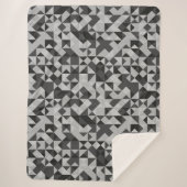 Abstrakt Schwarz-Grau-Geometrie-Mosaik Modernisch Sherpadecke (Vorderseite)